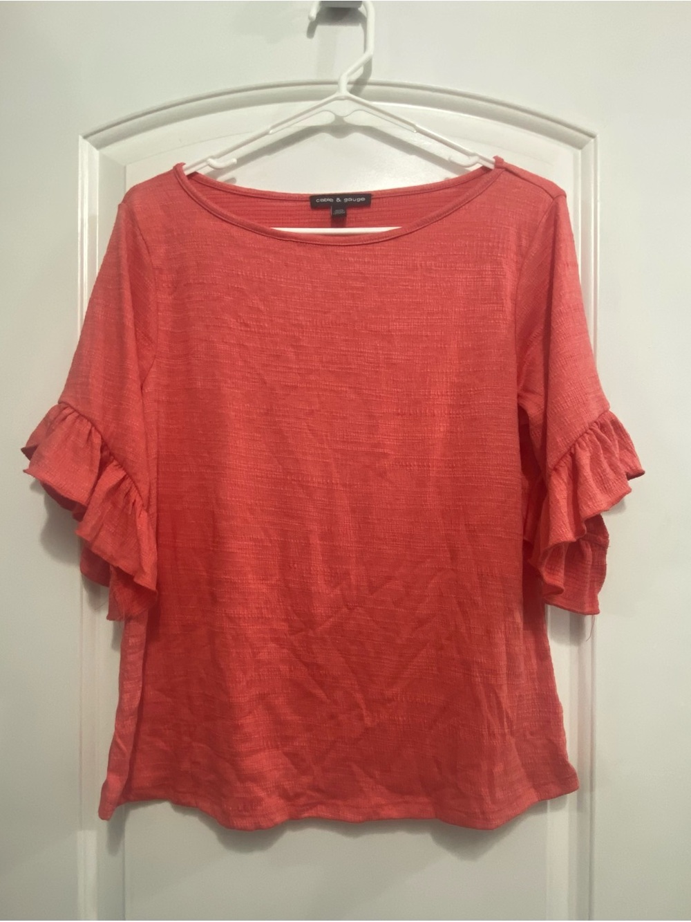 Cable & Gauge Coral Ruffle Sleeve Top Women’s Medium